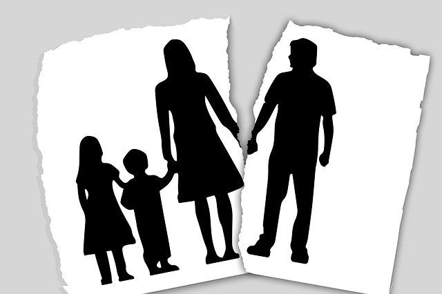 SIMPLE TIPS FOR WOMEN WHO CONSIDER TO GET A DIVORCE
